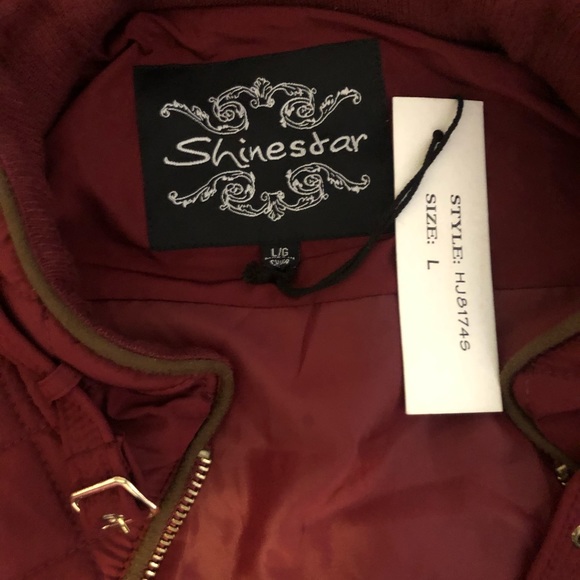 Shinestar Quilted Zipper Vest - Picture 5 of 5